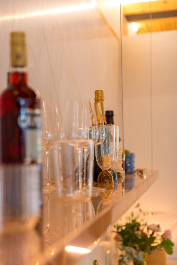 The Halifax Rooftop - Cozy Spa B&B Ngoại thất bức ảnh